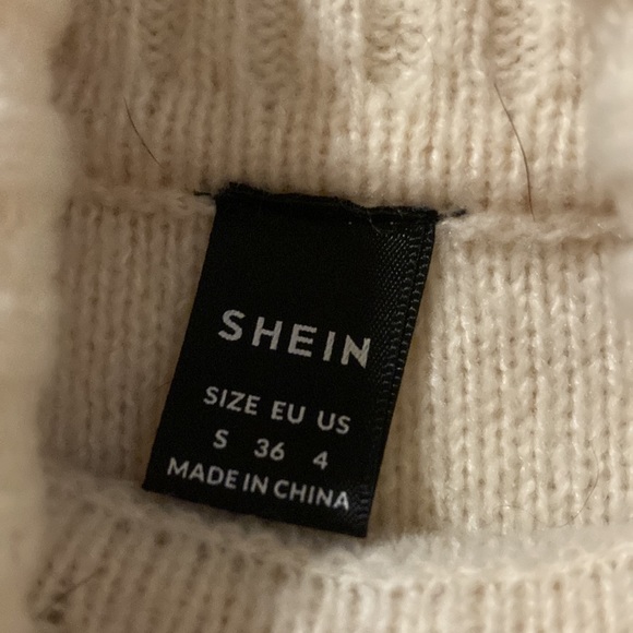 NWOT Turtleneck sweater - Picture 3 of 3